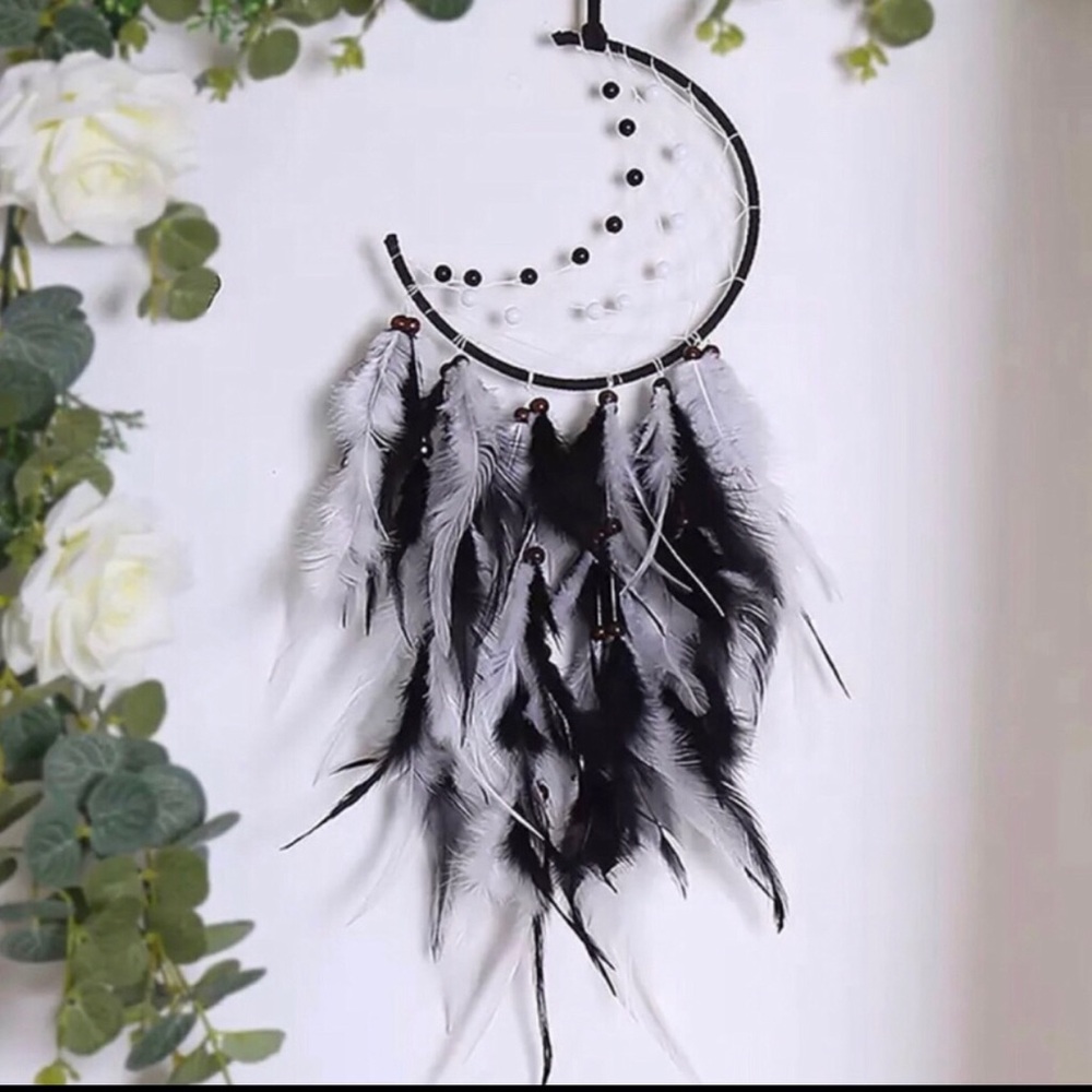 Black & White Feather Dreamcatcher Wall Hanging